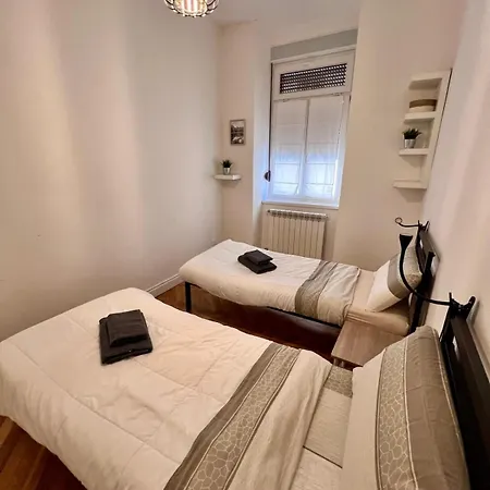 Panta Rei Apartment *